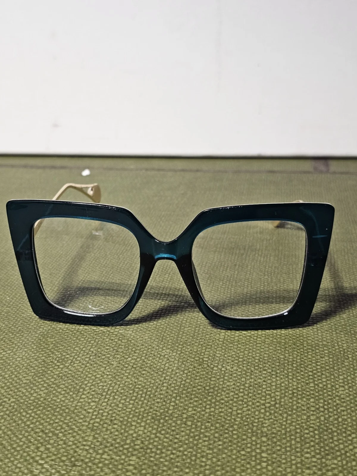 Feisedy Oversized Frame Eyeglasses, Frames Only , Clear Lenses Scratched