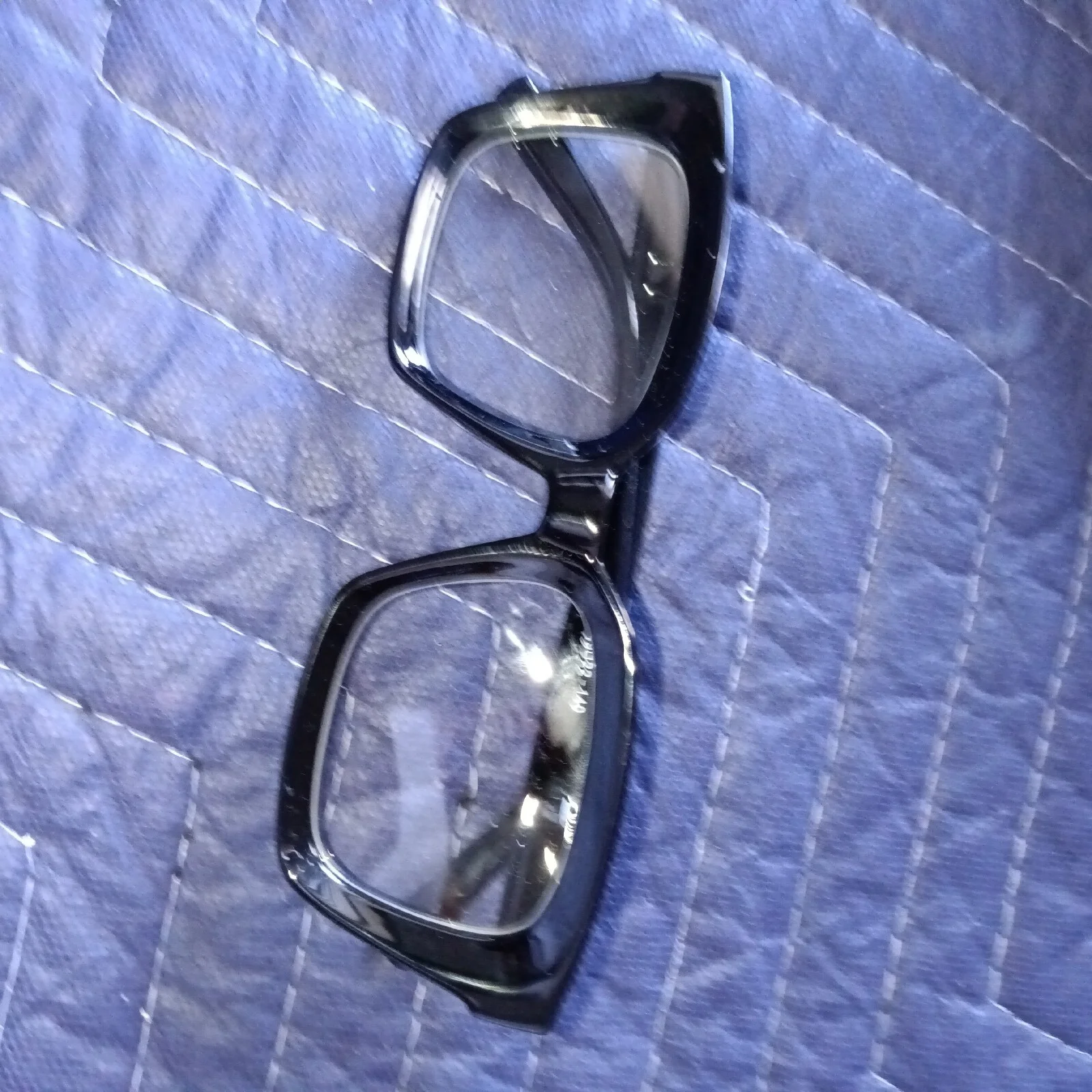 Feisedy Plain Glasses With Black Frame 2