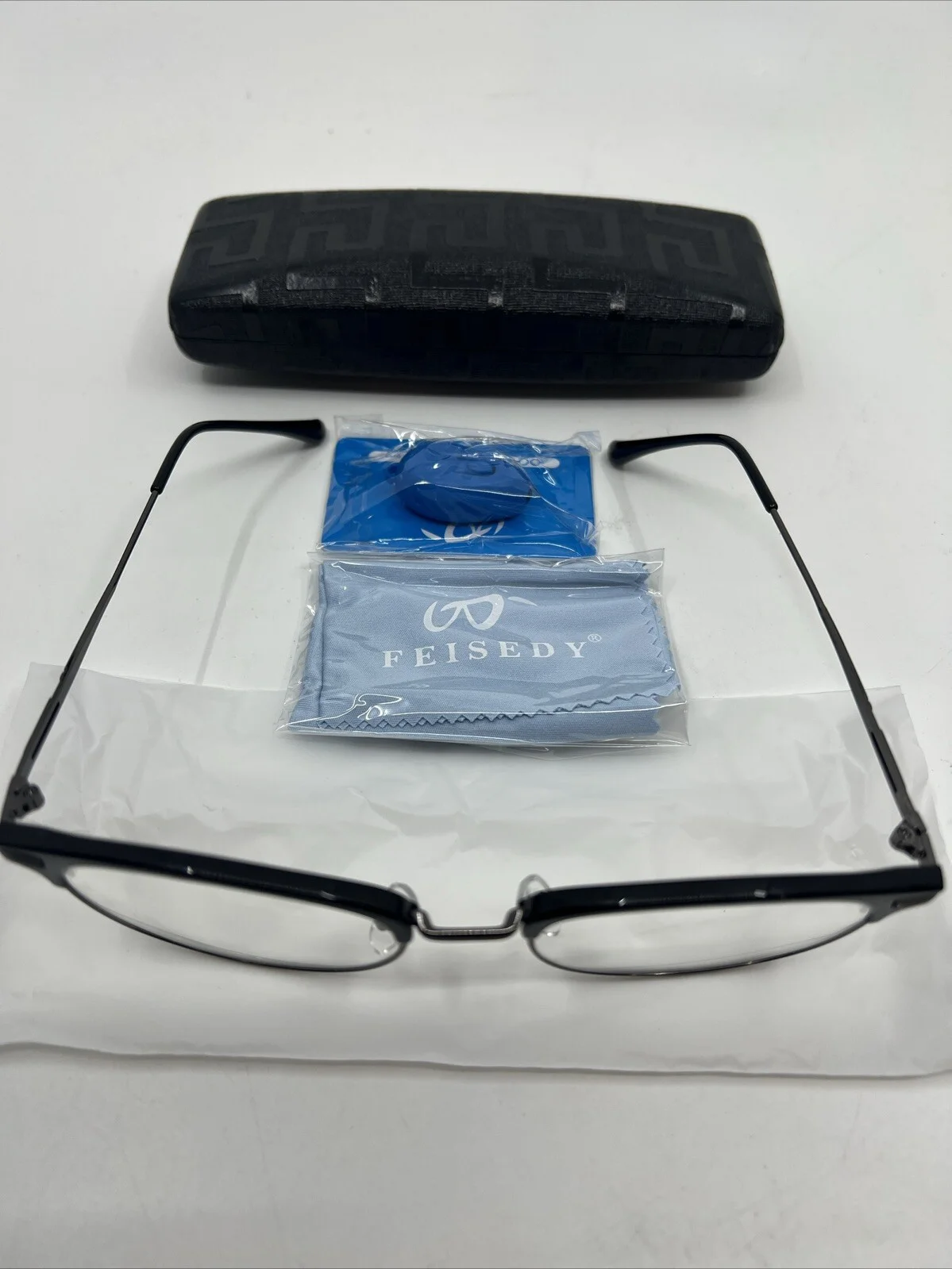 Feisedy Women’s Square Frame glasses- Black frame with Carry case 4